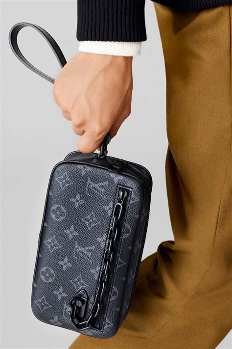 pochette volga louis vuitton|The Essentials .